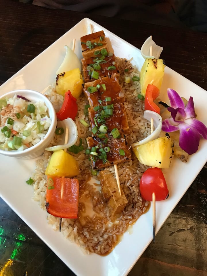 photo of The Tilted Tiki Tropical Tofu Tiki Kebobs shared by @dianna on  14 Oct 2018 - review