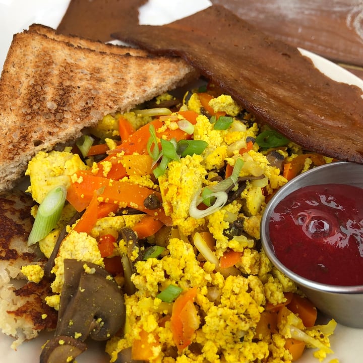 photo of The Sheridan Room Veggie Scramble shared by @katiewink on  27 Jun 2021 - review