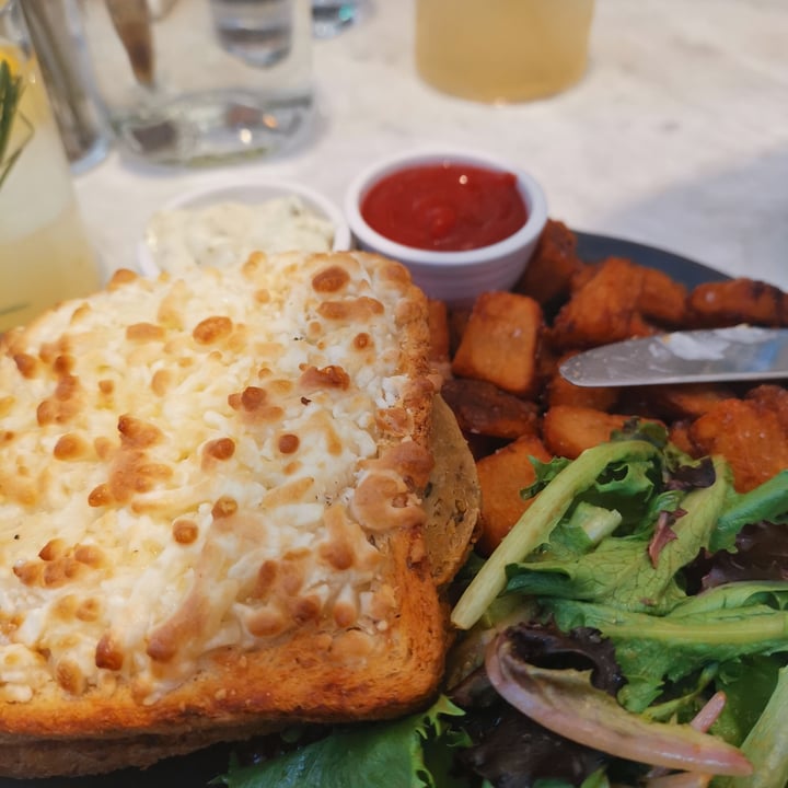 photo of LOV Croque Monsieur shared by @ritabon on  22 Apr 2022 - review