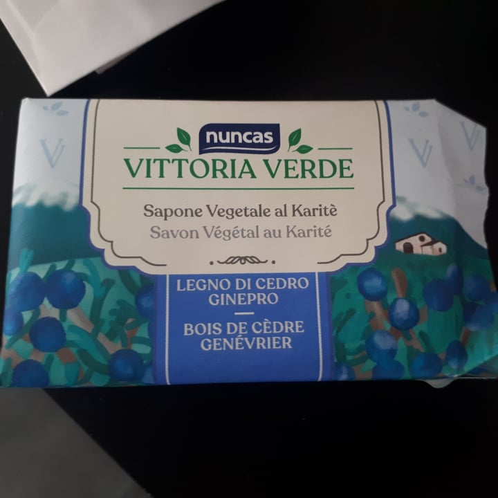 photo of Nuncas Vittoria verde sapone vegetale al karitè shared by @ariargentea on  21 Apr 2021 - review