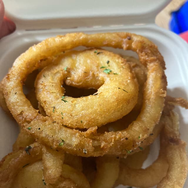 菜肴“Vegan onion rings”的照片