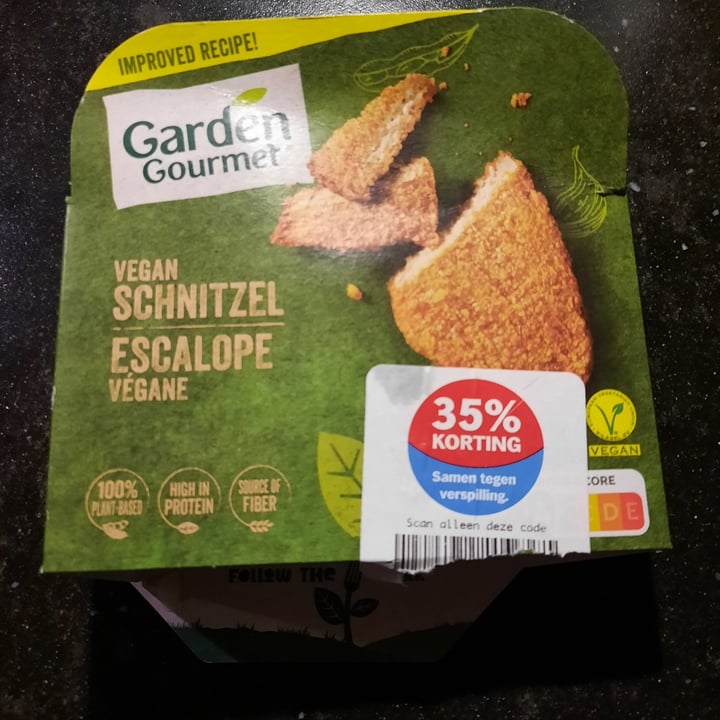 photo of Garden Gourmet Vegane Schnitzel shared by @frendssnotfood on  08 Nov 2021 - review