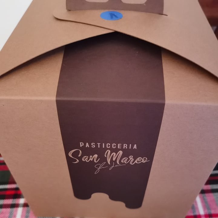 photo of Pasticceria S.Marco Panettone Vegano al cioccolato shared by @vulcanoattivo on  20 Dec 2021 - review