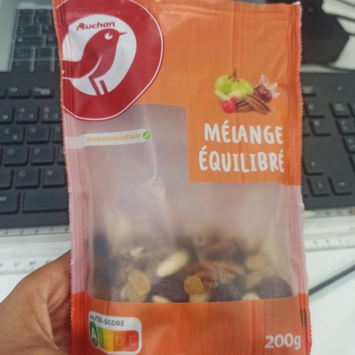 photo of Auchan mélange equilibré shared by @sorinaparis on  19 Jul 2022 - review