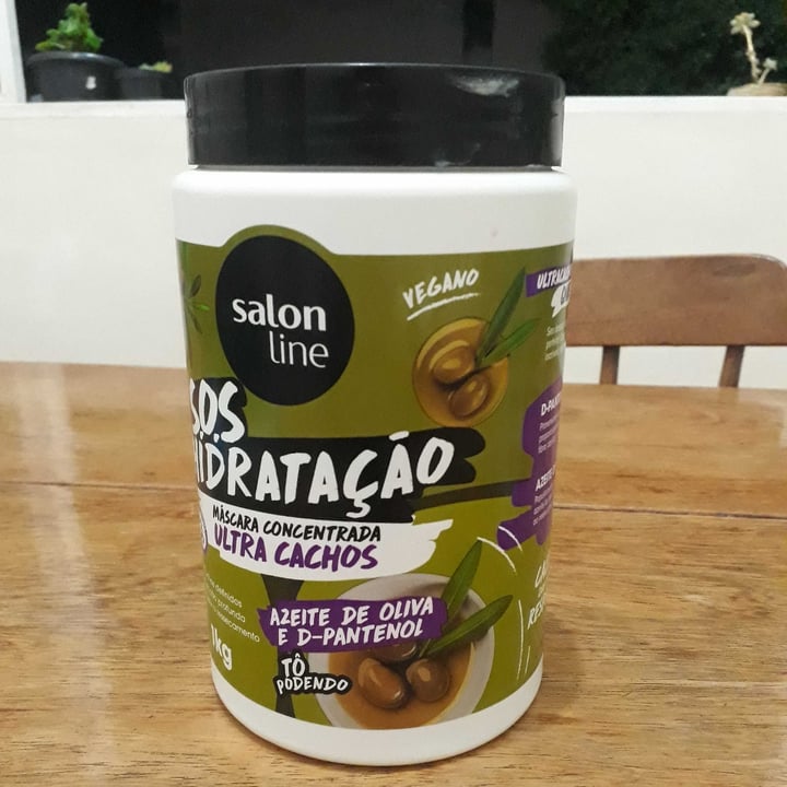 photo of Salon line Sos Hidratação Ultracachos Vegano shared by @rebecaoliveira9 on  22 Apr 2022 - review