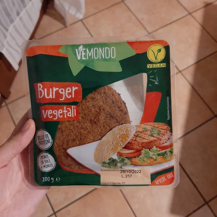 review photo of Vemondo 2 Burger Vegetali shared by @vials on 10 Nov 2022 - review
