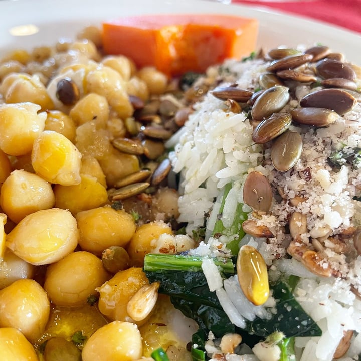 review photo of Costelinha com Grão-de-bico Com Arroz E Grãos. shared by @jumendonca on 30 Apr 2022 - review