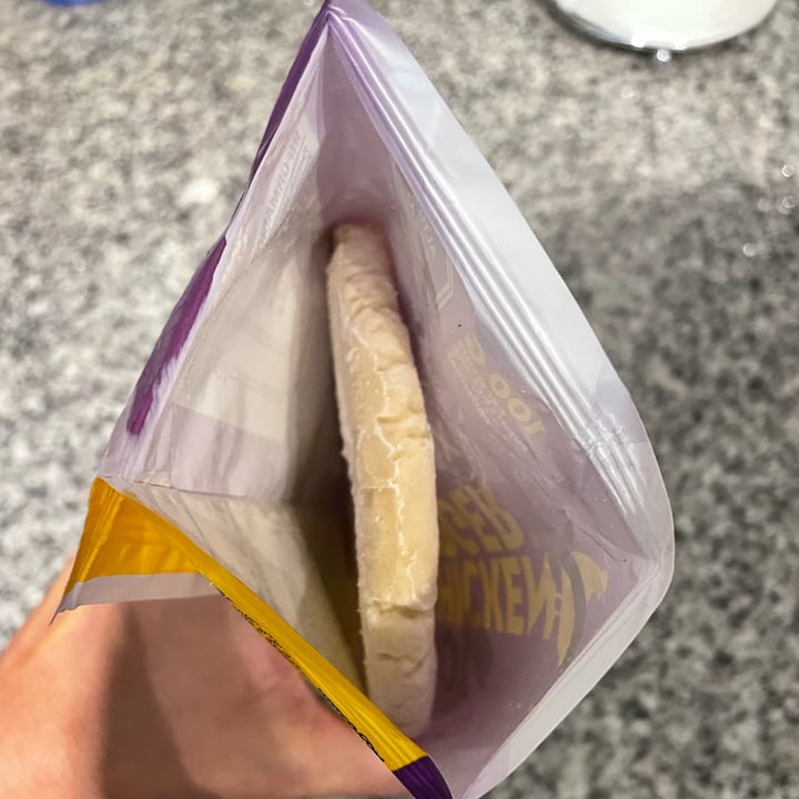 review photo of NotCo Not Chicken Burger Empanado shared by @yaremi on 13 May 2022 - review