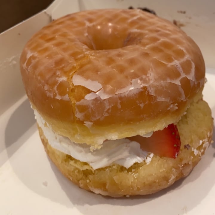photo of Donut Friend Assorted Donuts shared by @nityad on  15 Jan 2022 - review