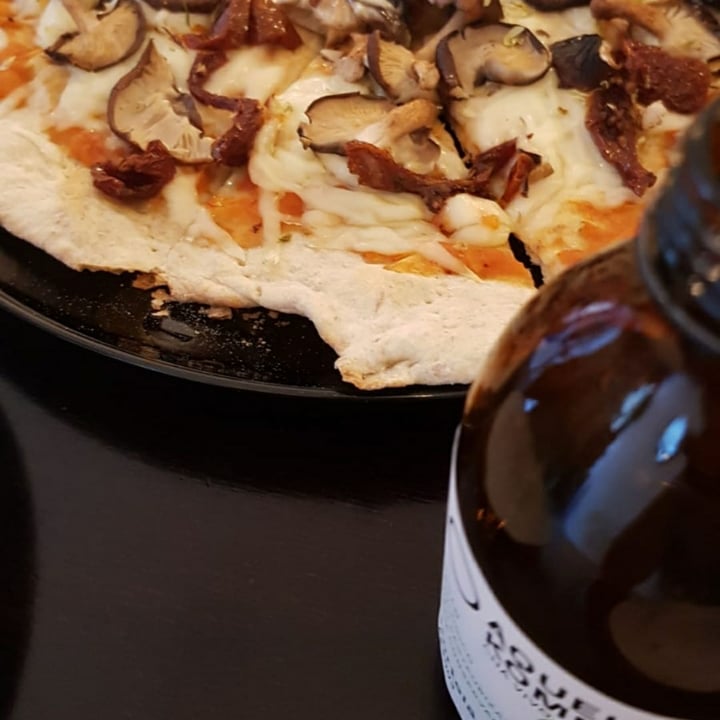 review photo of Odete Bakery - padaria artesanal & pastelaria vegan Vegan Pizza shared by @jegom7 on 10 Sep 2020 - review