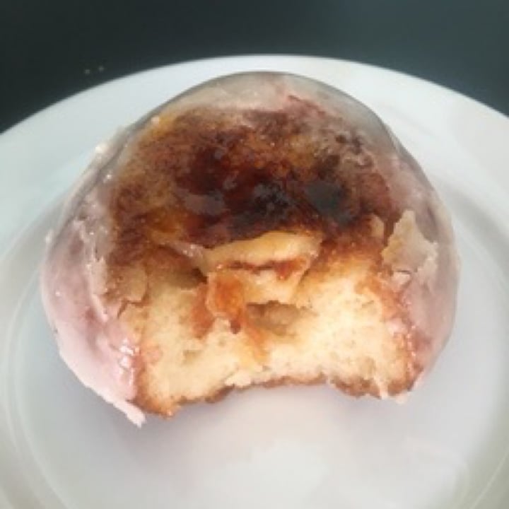 photo of Rumsy's Noose Creme brûlée Doughnut shared by @magdawrpa on  22 Jul 2020 - review