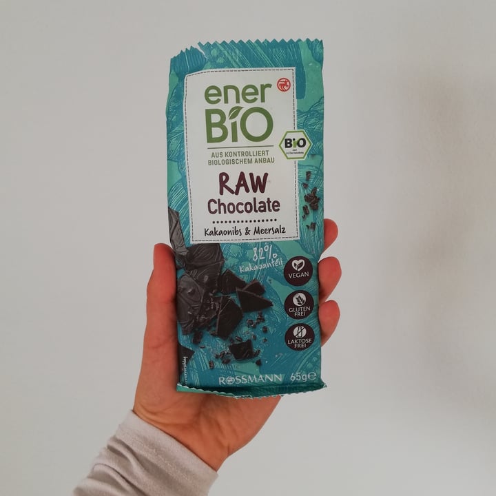 photo of enerBio Raw Chocolate Kakaonibs & Meersalz shared by @johannaclaudia on  22 Dec 2020 - review