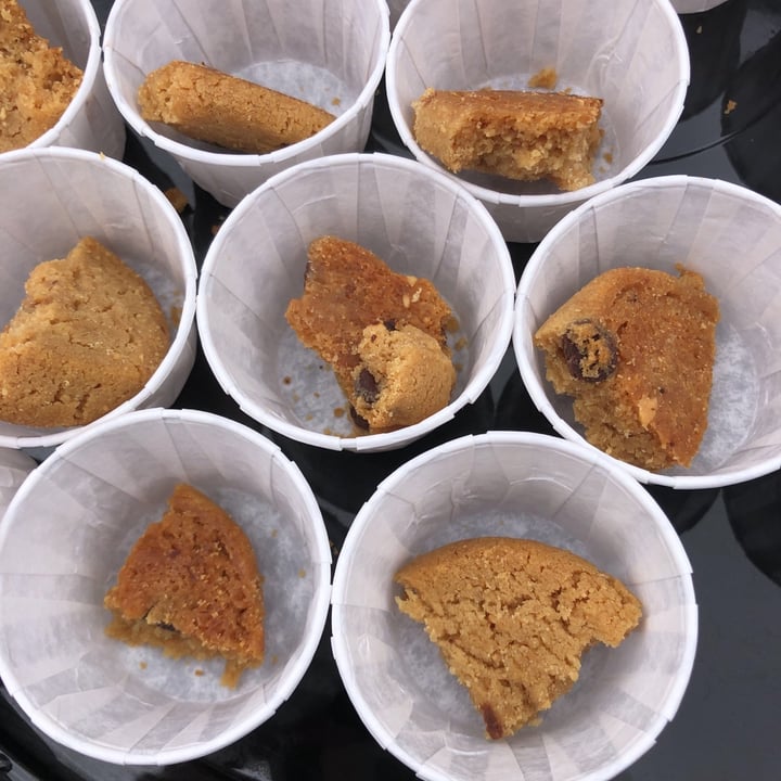 photo of Uncle Eddie’s Vegan Peanut Butter Chocolate Chip Cookies shared by @celestem488 on  15 May 2021 - review