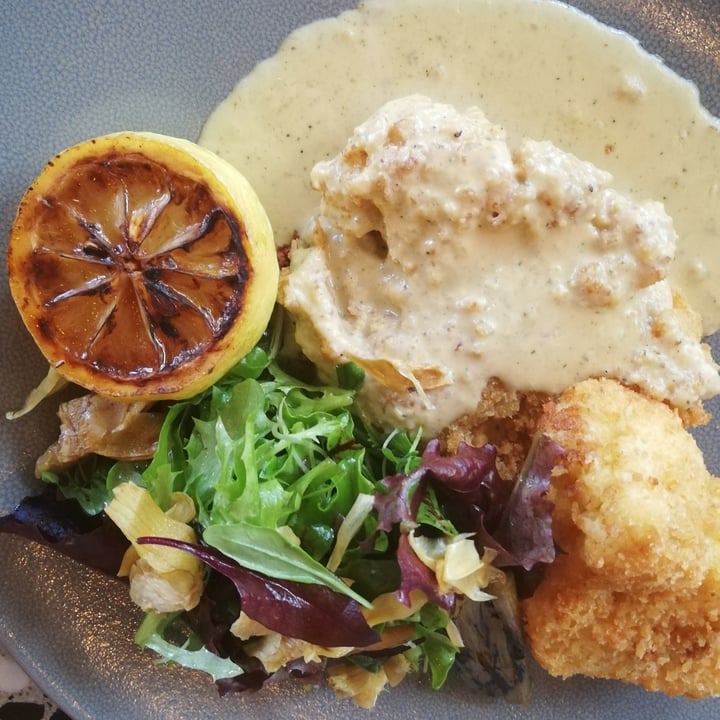 photo of Proud Mary Cauliflower schnitzel shared by @jeandrek on  23 Aug 2022 - review