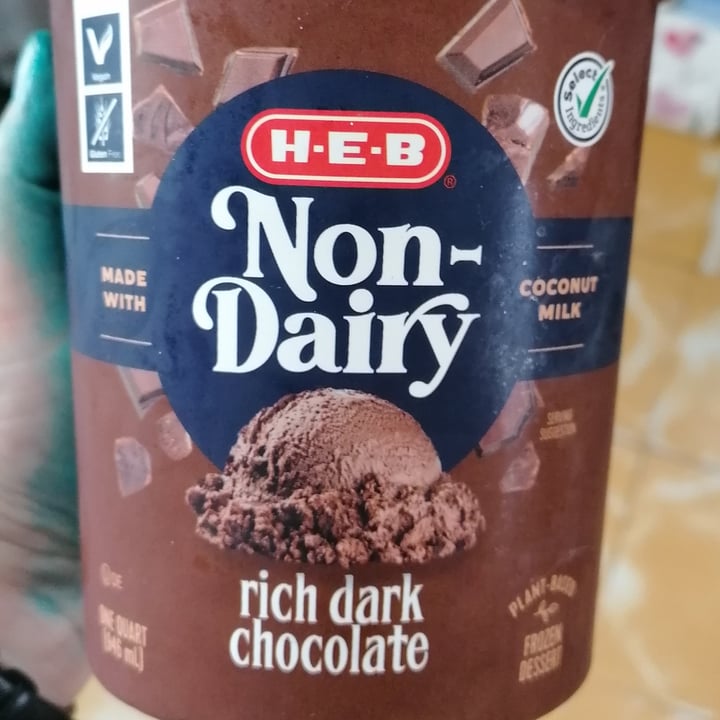 photo of HEB Heb non dairy rich dark chocolate shared by @raquelochoa on  15 Apr 2022 - review