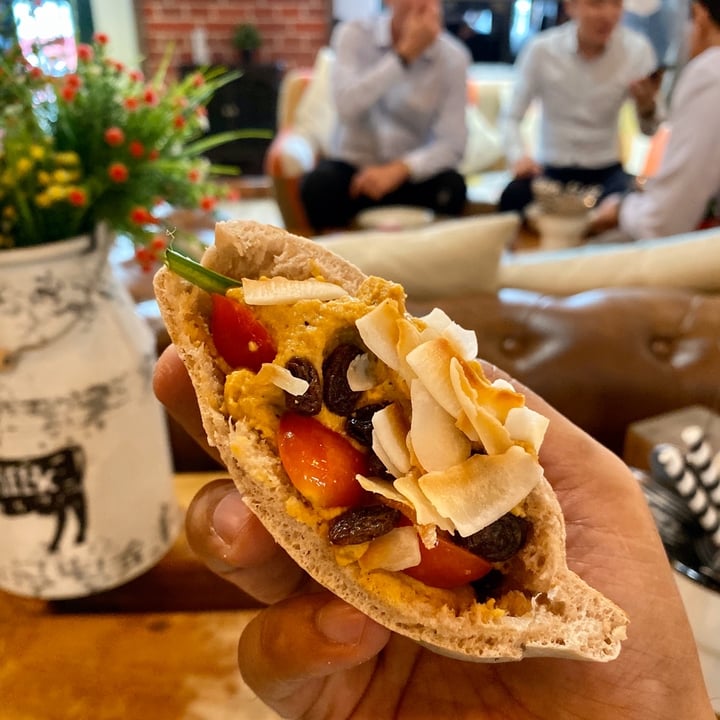 photo of Shake Farm Healthy Hummus shared by @vikas on  15 Nov 2019 - review