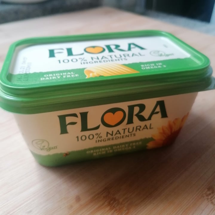 photo of Flora Vegan Spread Original shared by @veronicamancini on  19 Apr 2022 - review