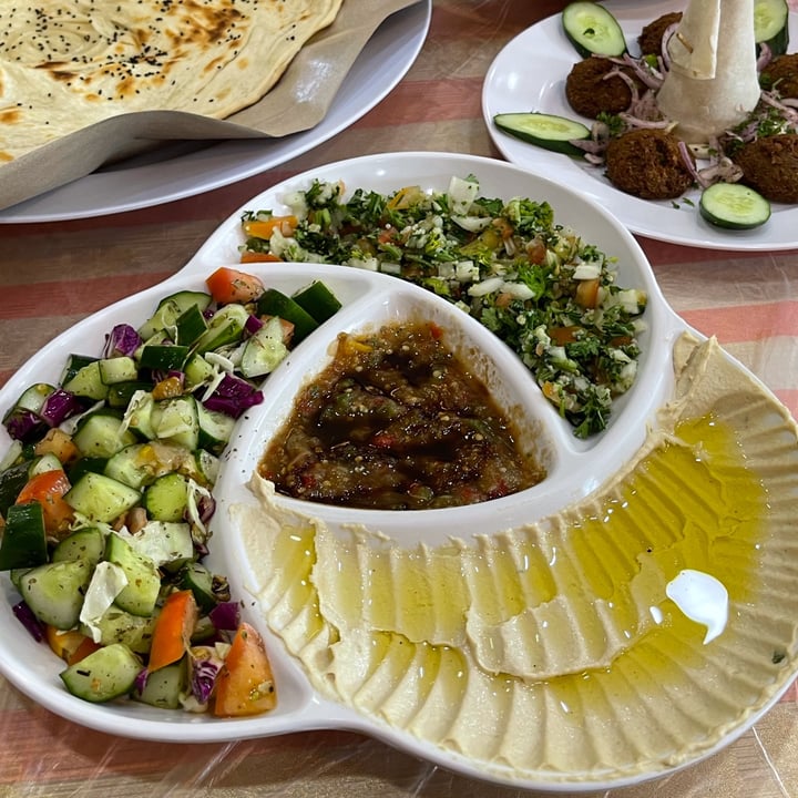 review photo of Restoran Star Hadramout Mixed Appetisers shared by @mehmehrene on 16 Sep 2022 - review