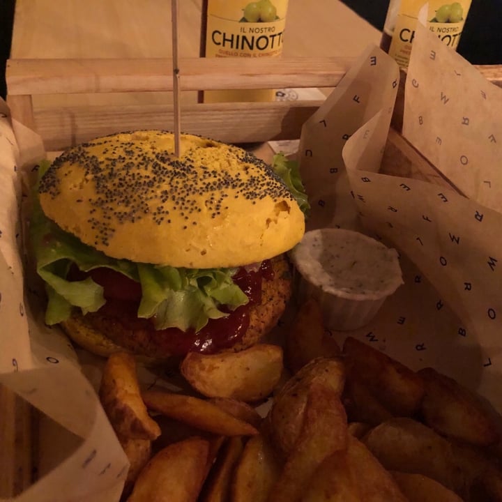 review photo of Flower Burger Roma Spicy cecio shared by @rubyyeung on 26 Jun 2020 - review