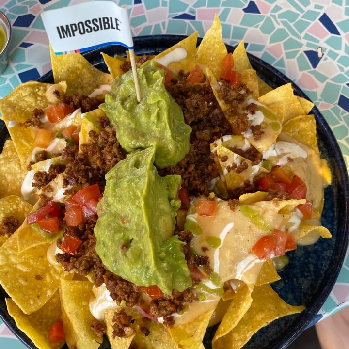 photo of Chimichanga Holland Village Vegetarian Loaded Nachos shared by @keithsababab on  11 Apr 2021 - review