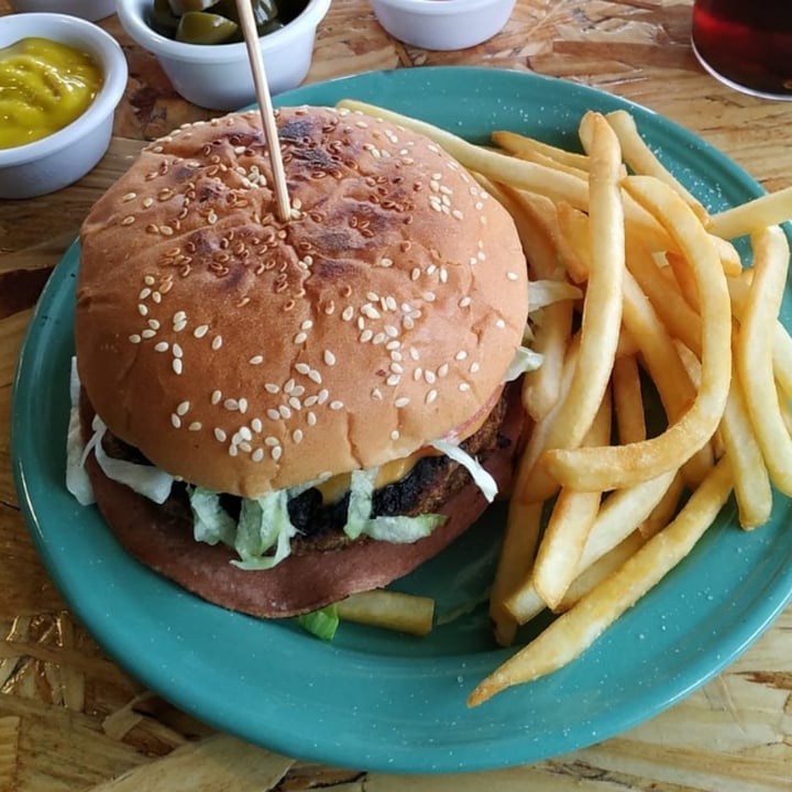 photo of La Garnacha Azul V Burger shared by @b-12 on  04 Nov 2020 - review