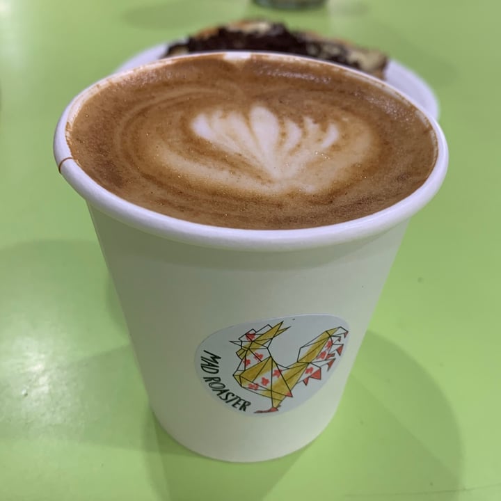 photo of Mad Roaster Oat Milk Flat White shared by @turtleisland on  27 Feb 2021 - review