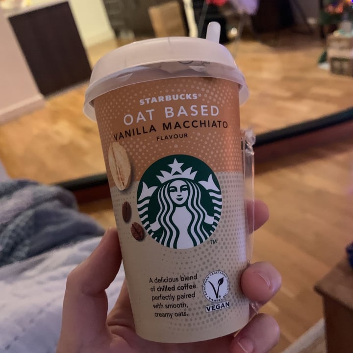 photo of Starbucks Oat based Vanilla Macchiato shared by @tegan-the-vegan on  11 Dec 2020 - review