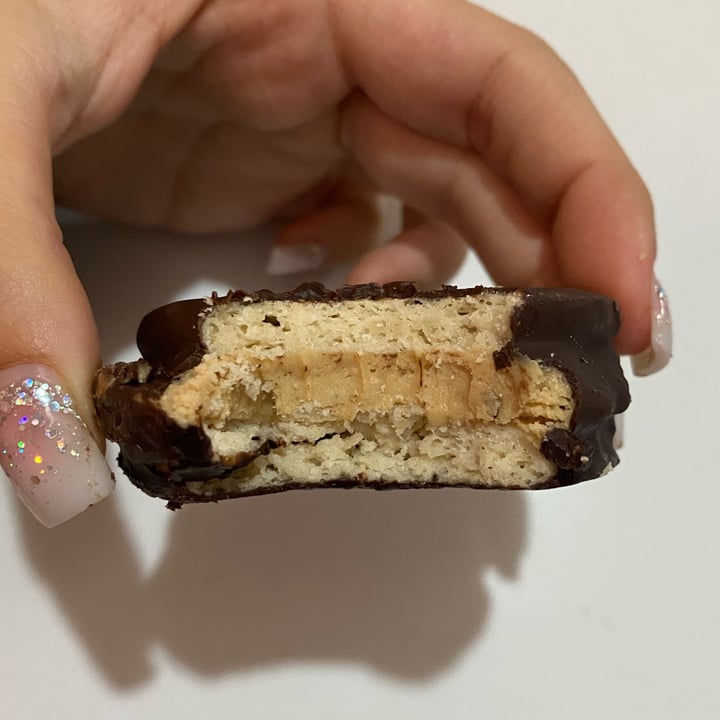 photo of On Track Alfajor Relleno Marroc shared by @luciagiacomo on  02 May 2022 - review