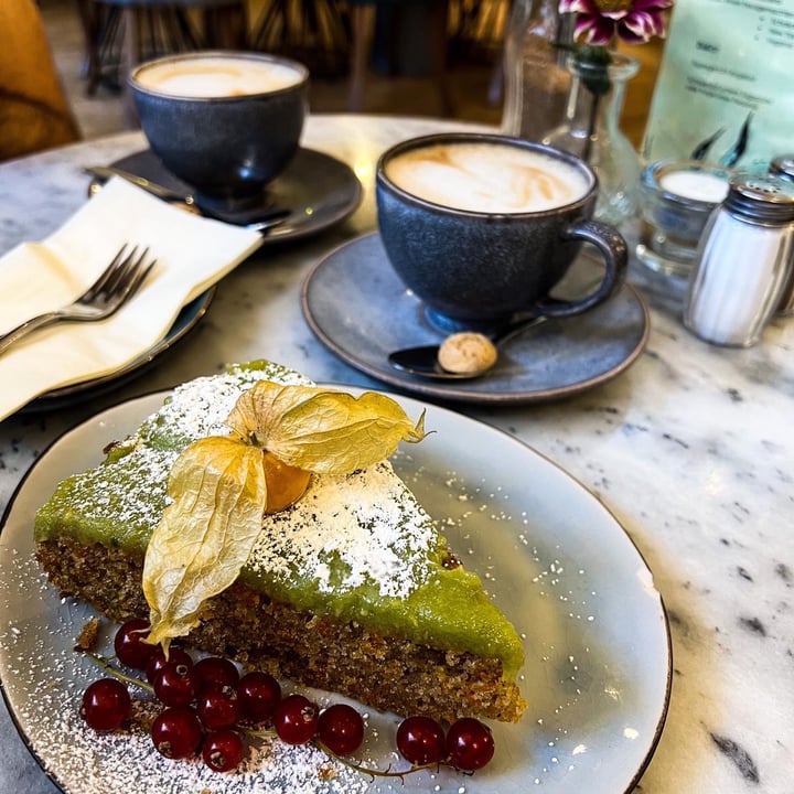 review photo of Homely karottenkuchen shared by @finefine on 30 Oct 2022 - review