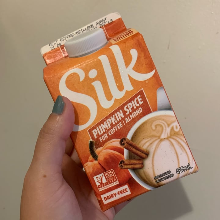 photo of Silk Silk Almond Creamer Pumpkin Spice shared by @seitanjunkie on  13 Oct 2021 - review