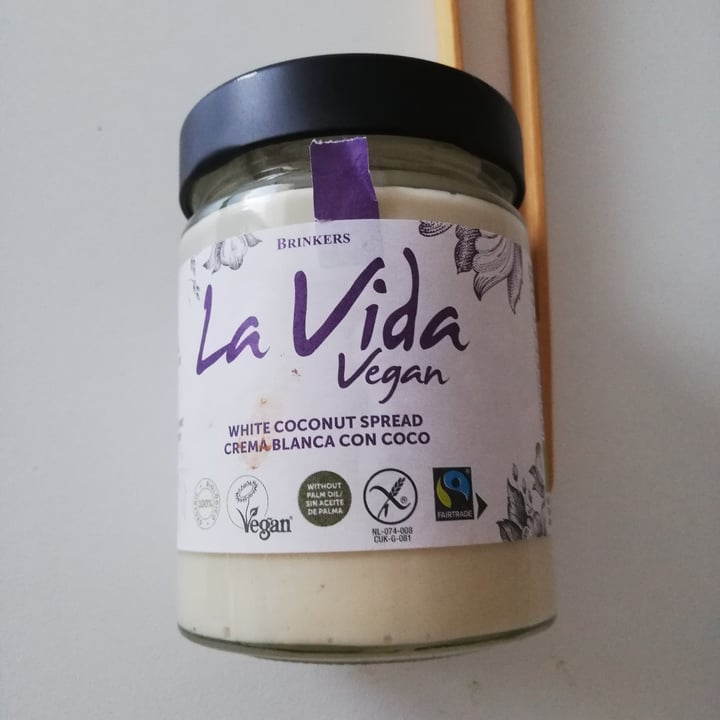 photo of La Vida Vegan White Coconut Spread | Crema Blanca Con Coco shared by @vegetarianoption on  18 Nov 2021 - review