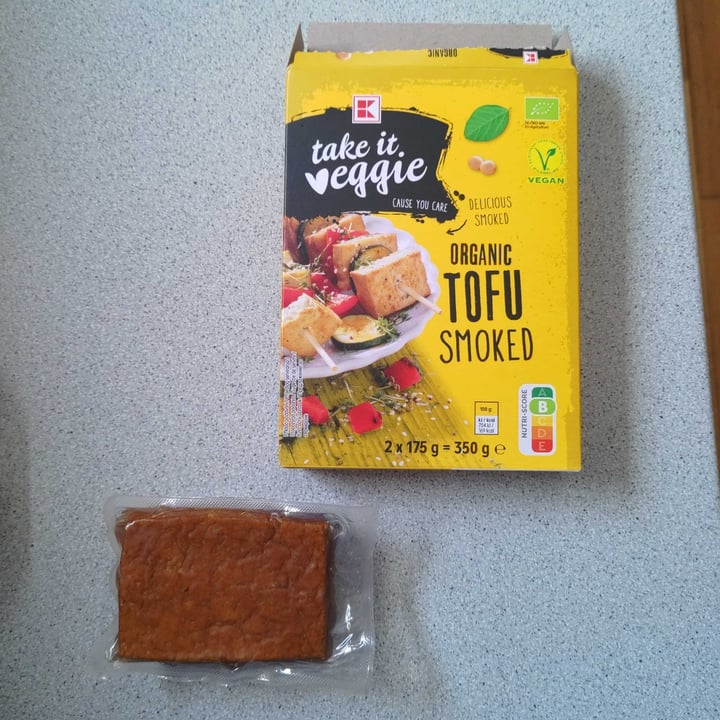 photo of Kaufland Take it Veggie Organic Smoked Tofu shared by @basedplants on  18 Dec 2021 - review