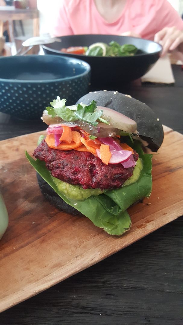 photo of Cafe Organic Beet the Bean Burger shared by @bigfatnyancat on  09 Oct 2018 - review