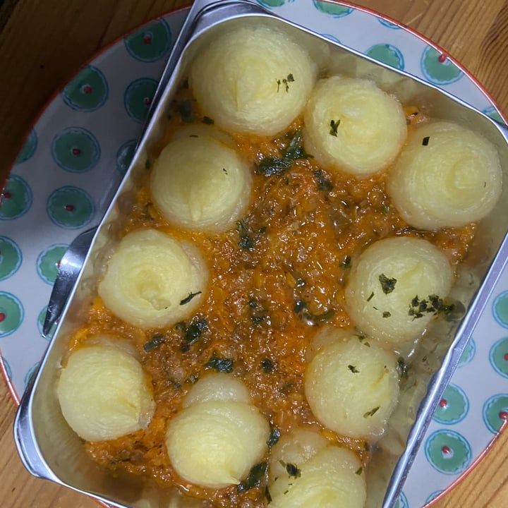photo of Gourmade Plant Based Vegan Cottage Pie shared by @tazzl16 on  20 Jul 2022 - review