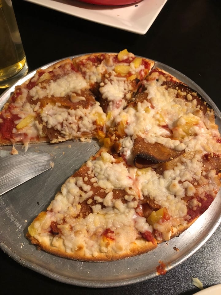 photo of Parkway Pizza Northeast Vegan Hawaiian Pizza shared by @annettej on  07 Mar 2020 - review