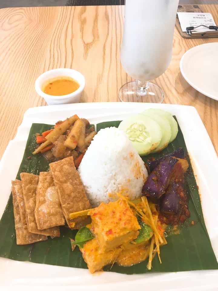 photo of Green Ba Vegetarian Restaurant Nasi Padang shared by @cyxd on  10 Dec 2019 - review