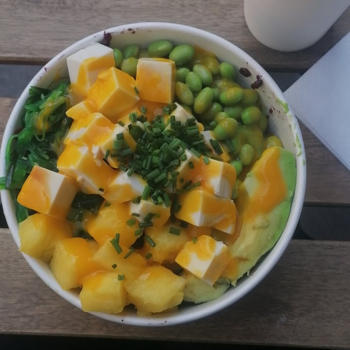 photo of Mana Pokebar Vegan Poke shared by @letiverelli on  25 Mar 2022 - review