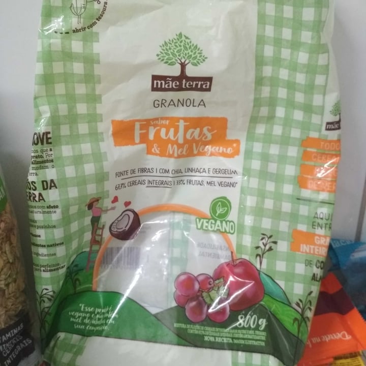 review photo of Granola Mãe Terra Granola Sabor Frutas E Mel Vegano shared by @mimarini on 27 Sep 2022 - review