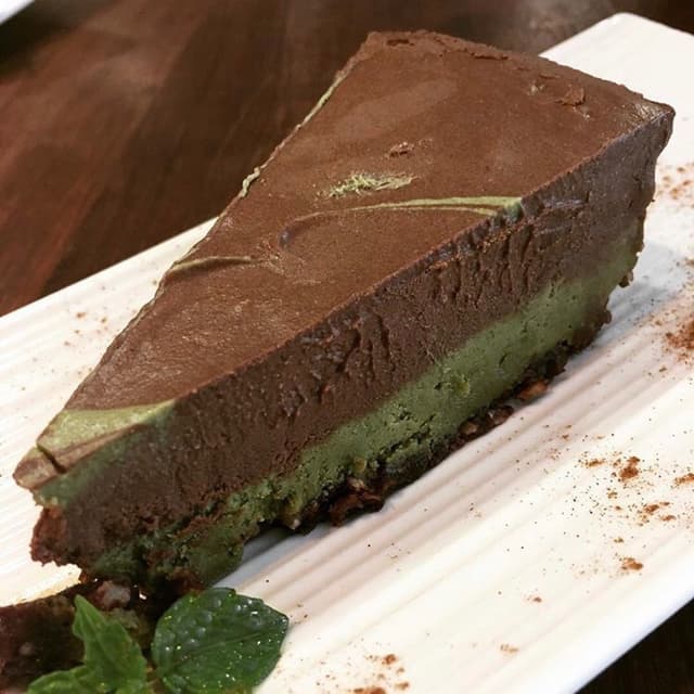 菜肴“Choc Mint Cheesecake”的照片