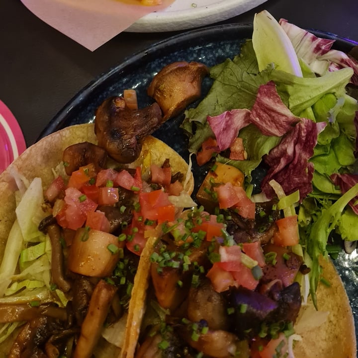 photo of Chimichanga Holland Village Mushroom Tacos (Without Cheese) shared by @tnahar on  31 Aug 2022 - review