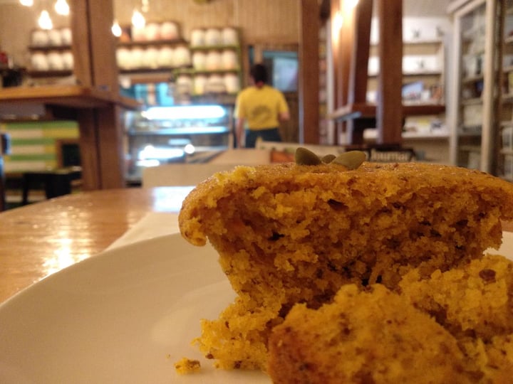photo of Daruma Tea House Te matcha con Muffin de zapallo chips de chocolate shared by @fari on  26 Jun 2019 - review