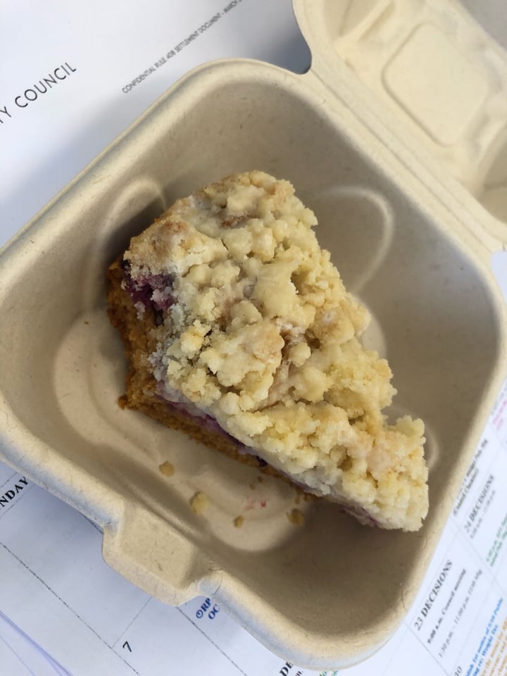 photo of Wailuku Coffee Company Crumb Cake shared by @raatz on  06 Apr 2019 - review