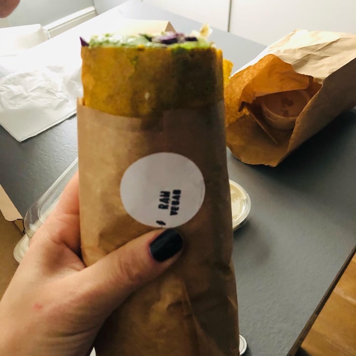 photo of #RAW VEGAN FIRENZE Classic wrap shared by @nicole- on  13 Apr 2022 - review