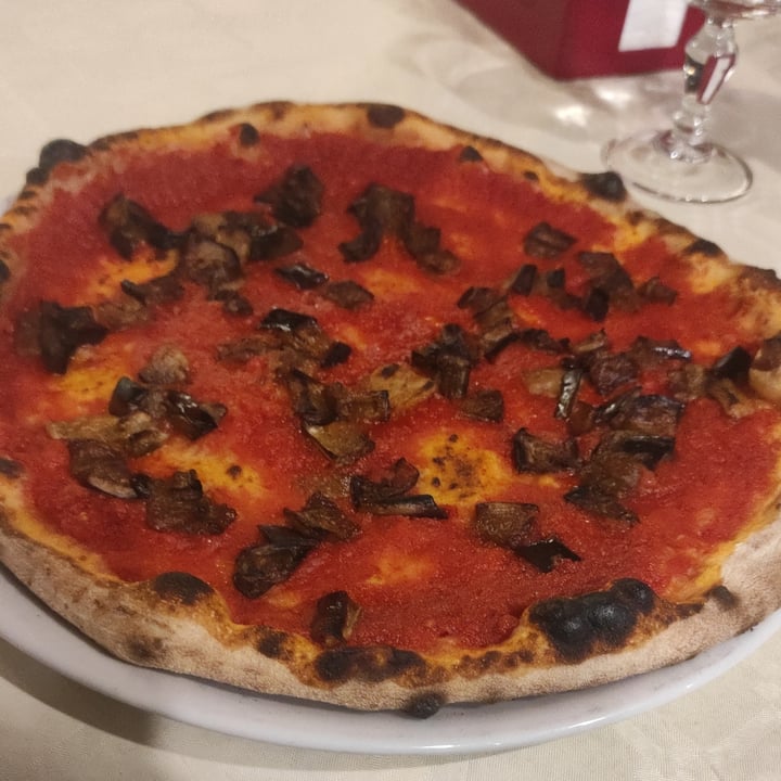review photo of non solo pizza Pizza con melanzane fritte shared by @sofmont on 13 Nov 2022 - review