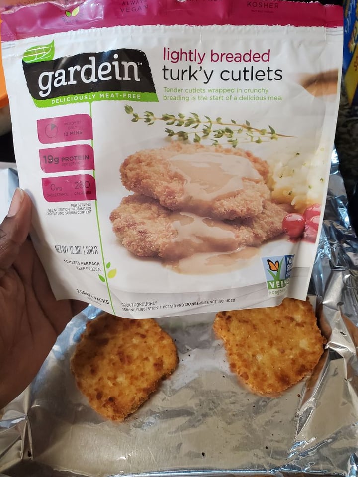 photo of Gardein Lightly Breaded Turky Cutlets shared by @blackveganfoodie on  13 Jan 2020 - review