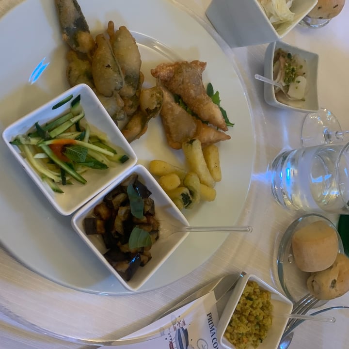 review photo of La Limonera Antipasti misti buffet shared by @aripiu on 09 May 2022 - review