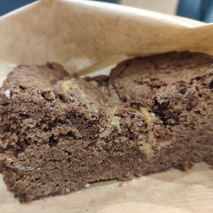 photo of The Hippie Bakery Brownie con cacahuete shared by @nanoruru on  11 Nov 2021 - review
