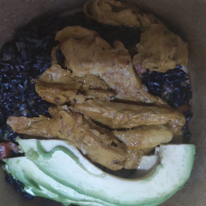 photo of Avocado Love Curry De Heura Con Arroz Negro shared by @mariencd on  22 Feb 2021 - review
