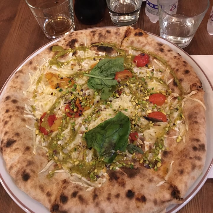 photo of Mani in Pasta Ti pesto il pistacchio shared by @federicareganzani on  12 Apr 2022 - review