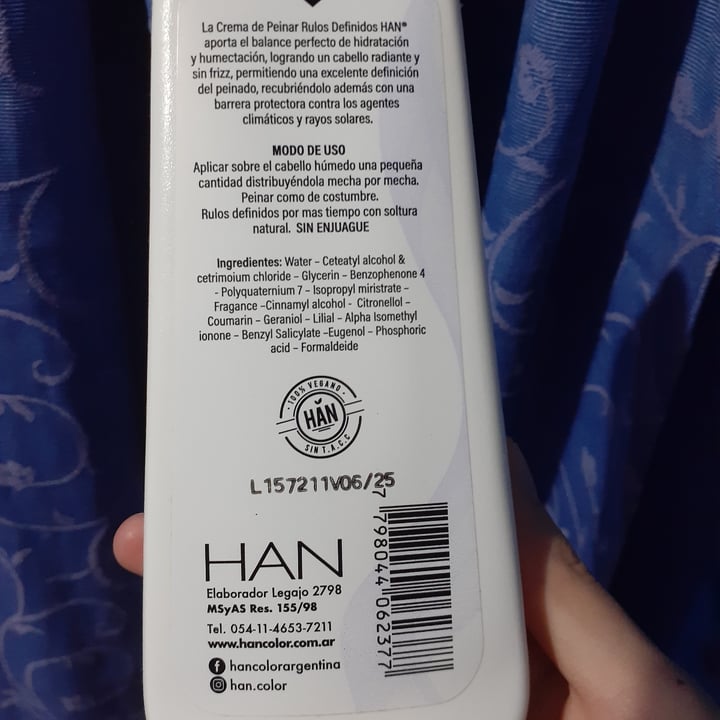 review photo of HAN Crema Para Peinar Rulos Definidos shared by @xmarisx on 20 Apr 2022 - review